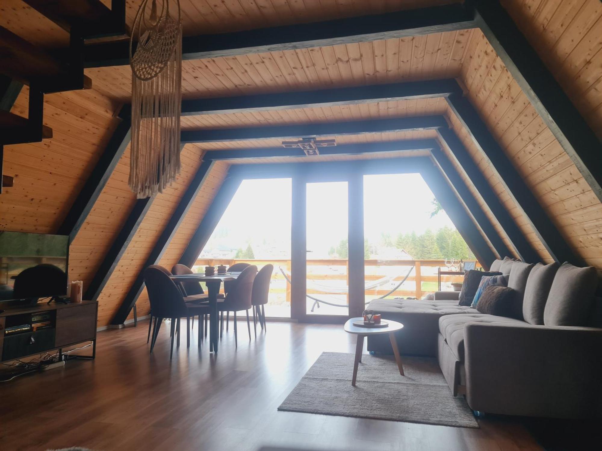 Holiday home A-frame Ceziade Tihuta *