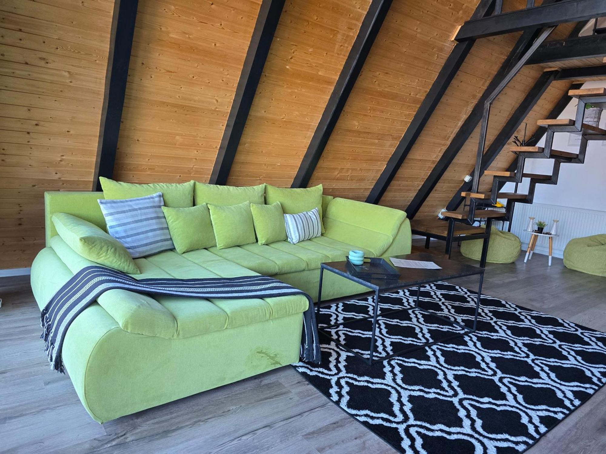 A-frame Ceziade Tihuta Piatra Fantanele