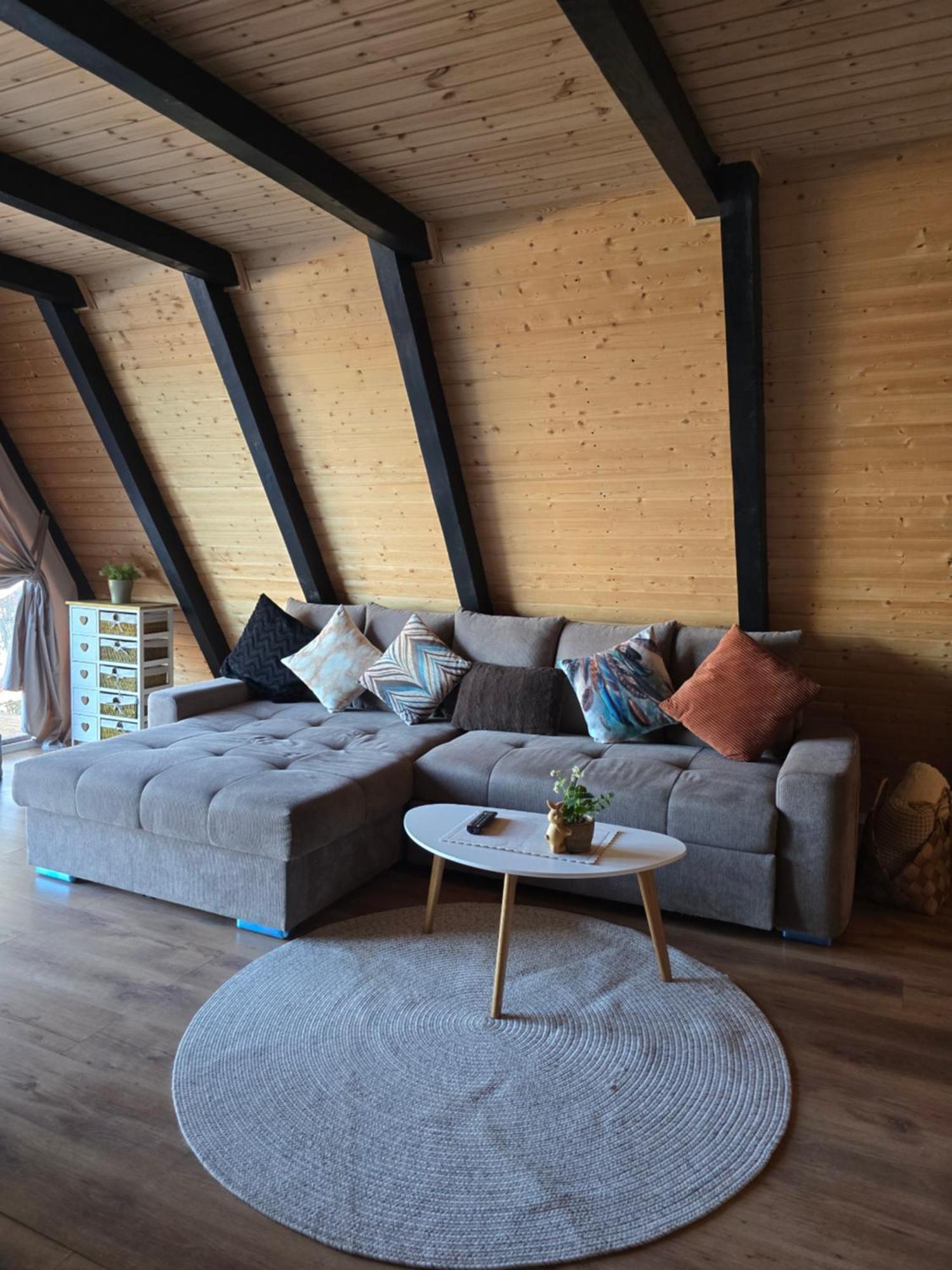 A-frame Ceziade Tihuta
