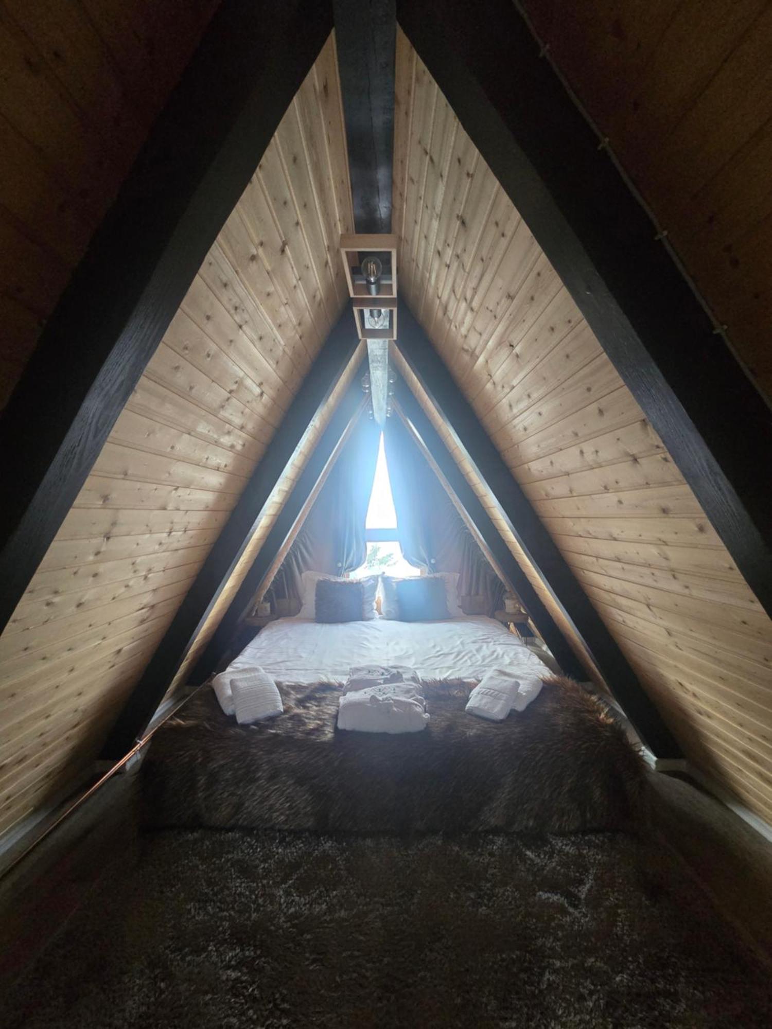 Holiday home A-frame Ceziade Tihuta